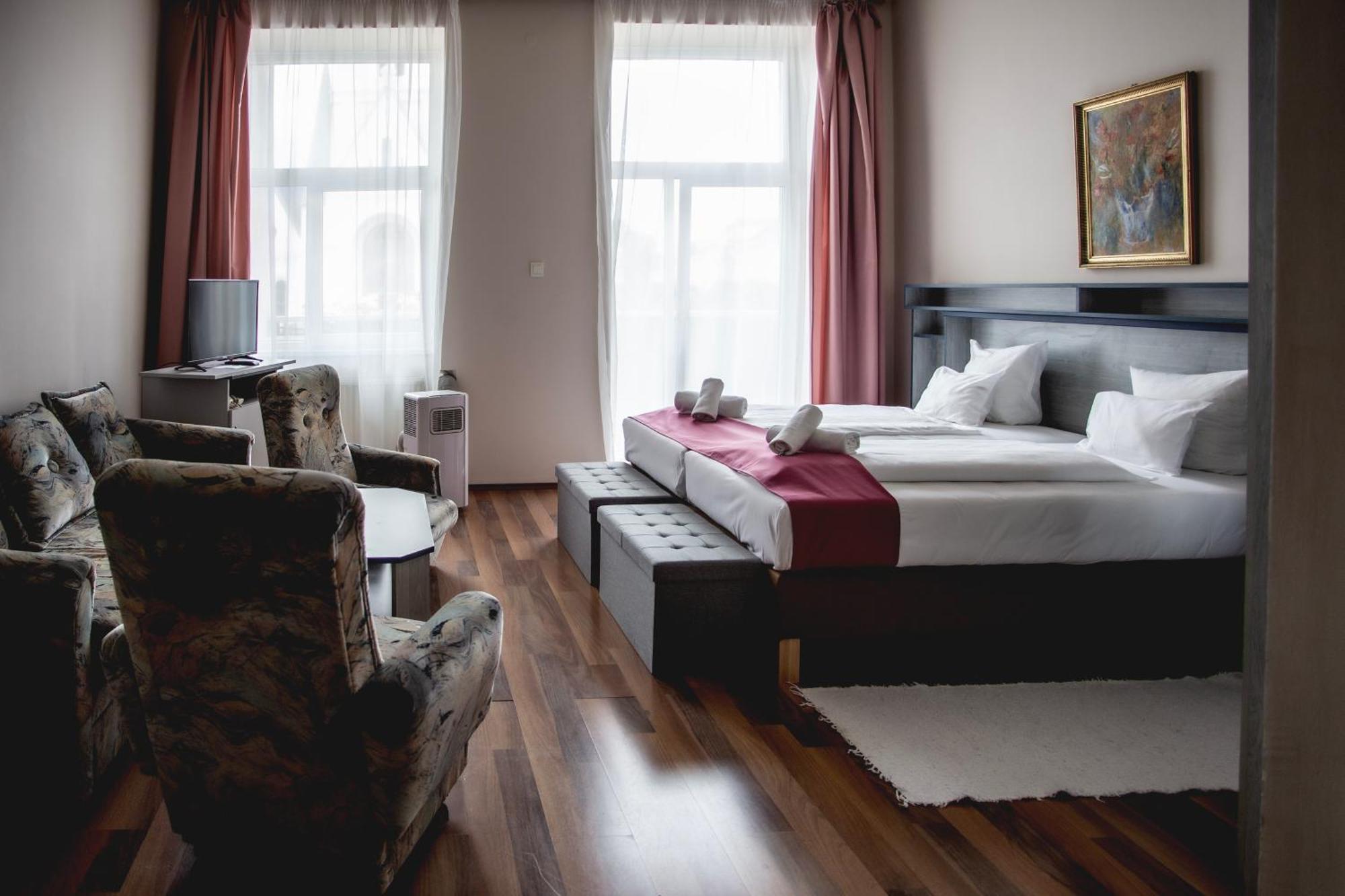 Hotel Kapos Kaposvár المظهر الخارجي الصورة