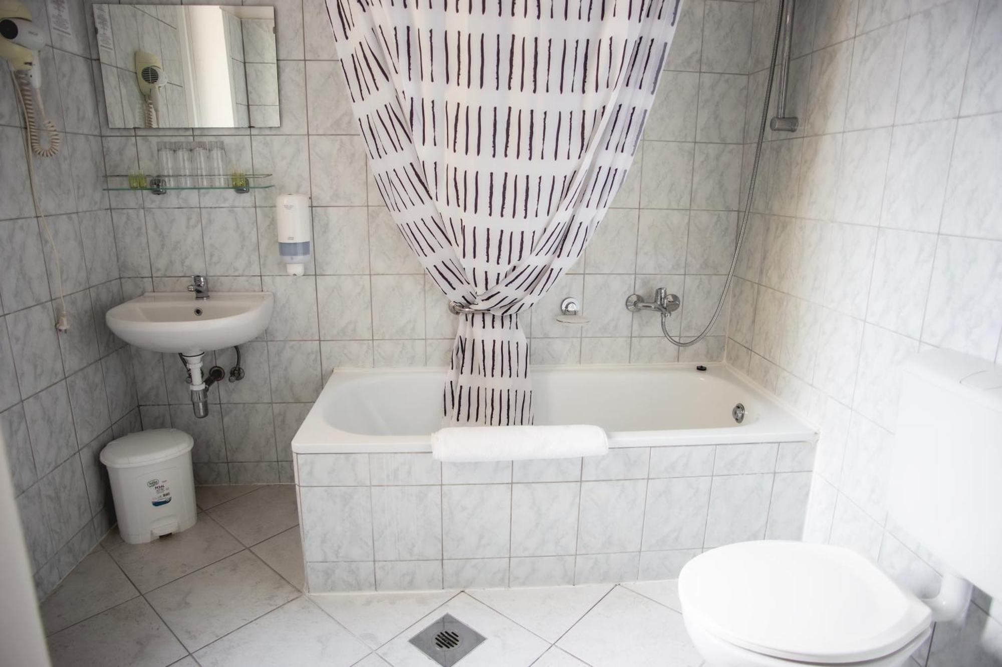 Hotel Kapos Kaposvár المظهر الخارجي الصورة